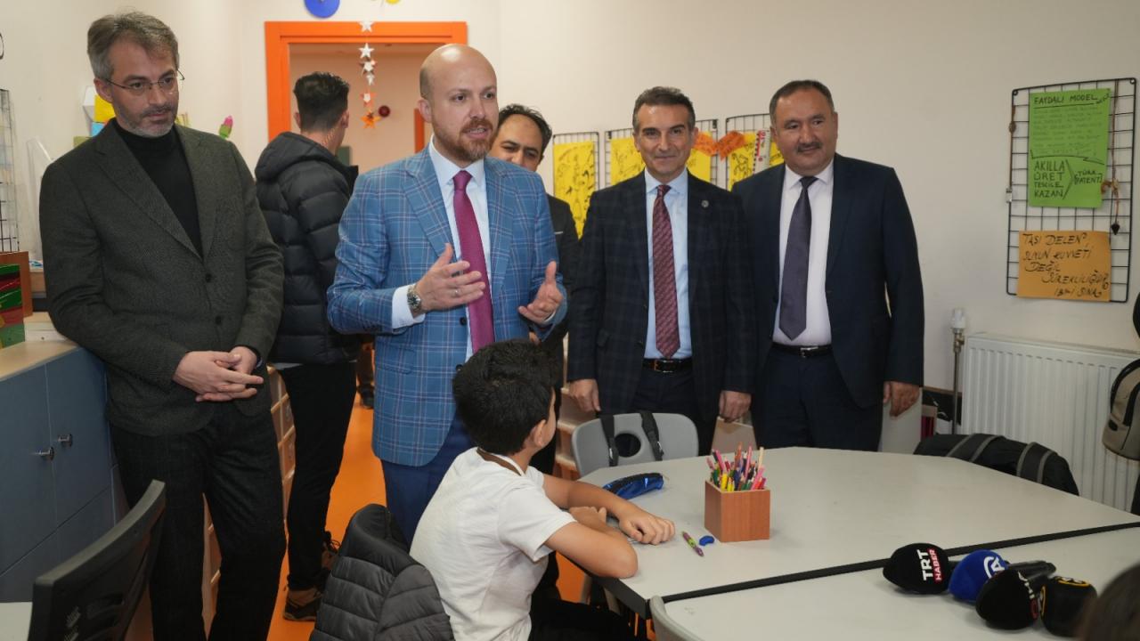 Bilal Erdoğan Pendik BİLSEM’de özel yetenekli öğrencileri sevindirdi