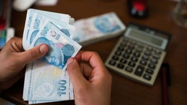 Çalışan emeklilere 5 bin lira ikramiye Resmi Gazete’de