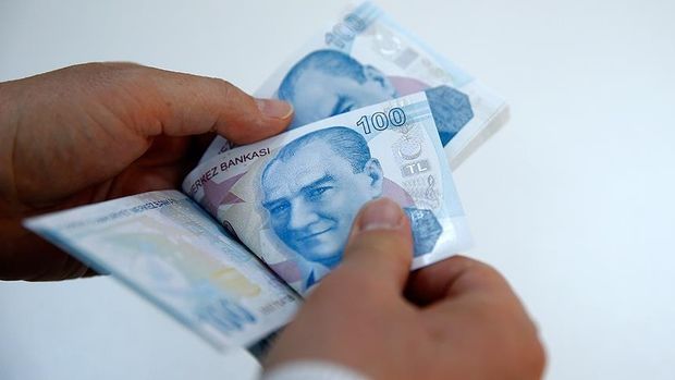 Çalışan emeklilere 5 bin lira teklifi TBMM’den geçti