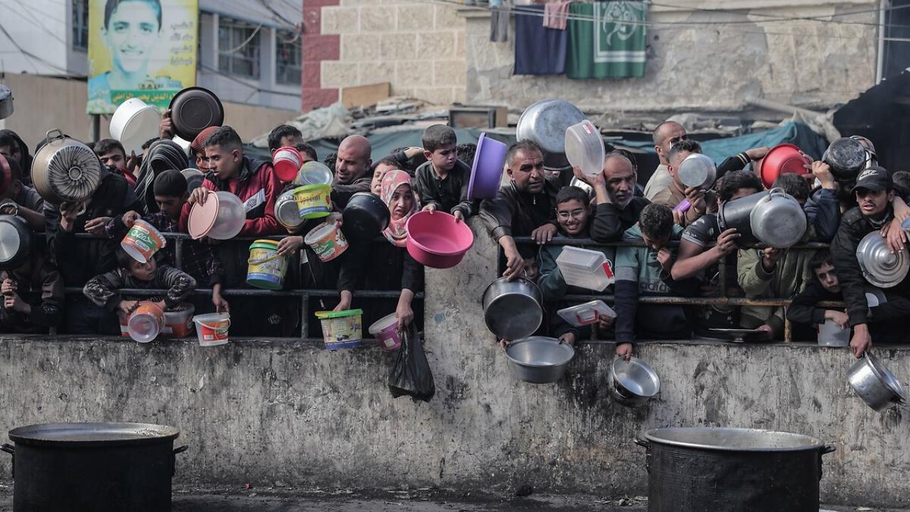 Filistinli ‘çocuklar açlıktan ölüyor’