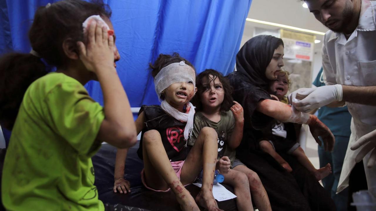 Gazze’de çocuklar için gerekli aşılar tamamen tükendi