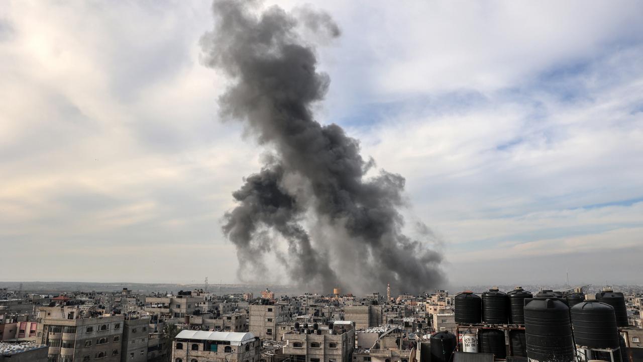 Gazze’de İsrail vahşeti: Can kaybı 20 bin 424’e yükseldi