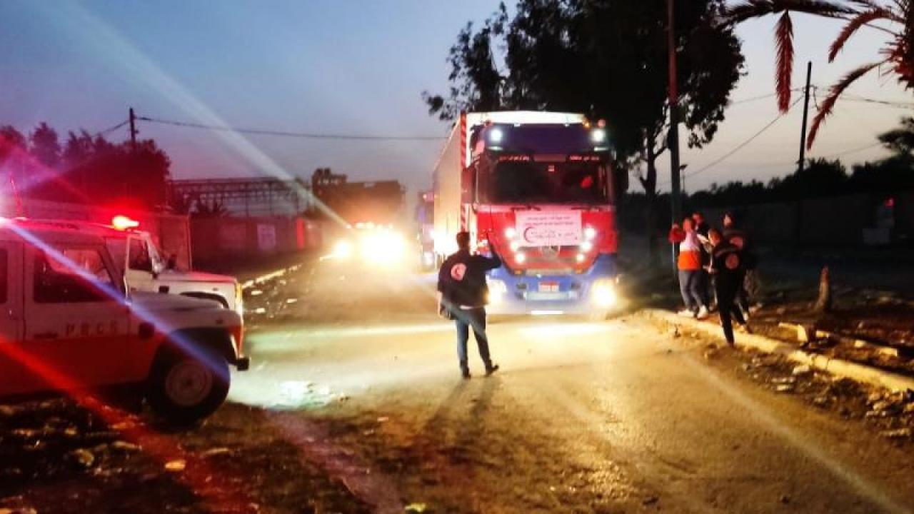 Gazze’nin kuzeyine 100 yardım tırı ulaştı