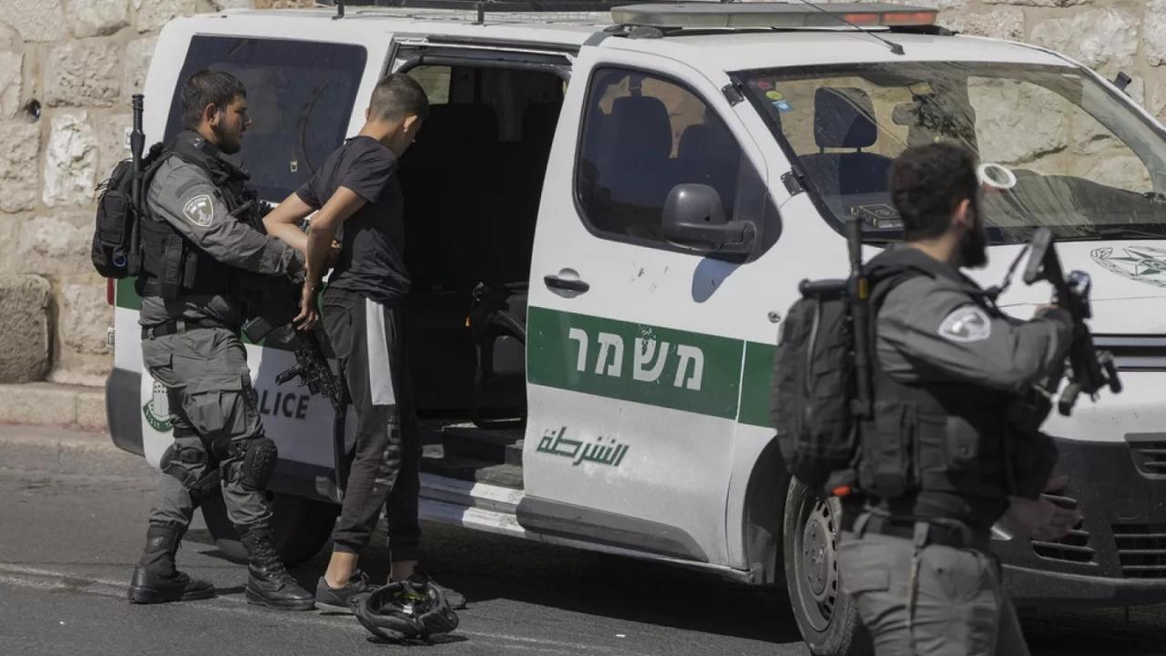 İsrail ateşkes sırasında serbest bıraktığı Filistinli sayısı kadar Filistinliyi tutukladı