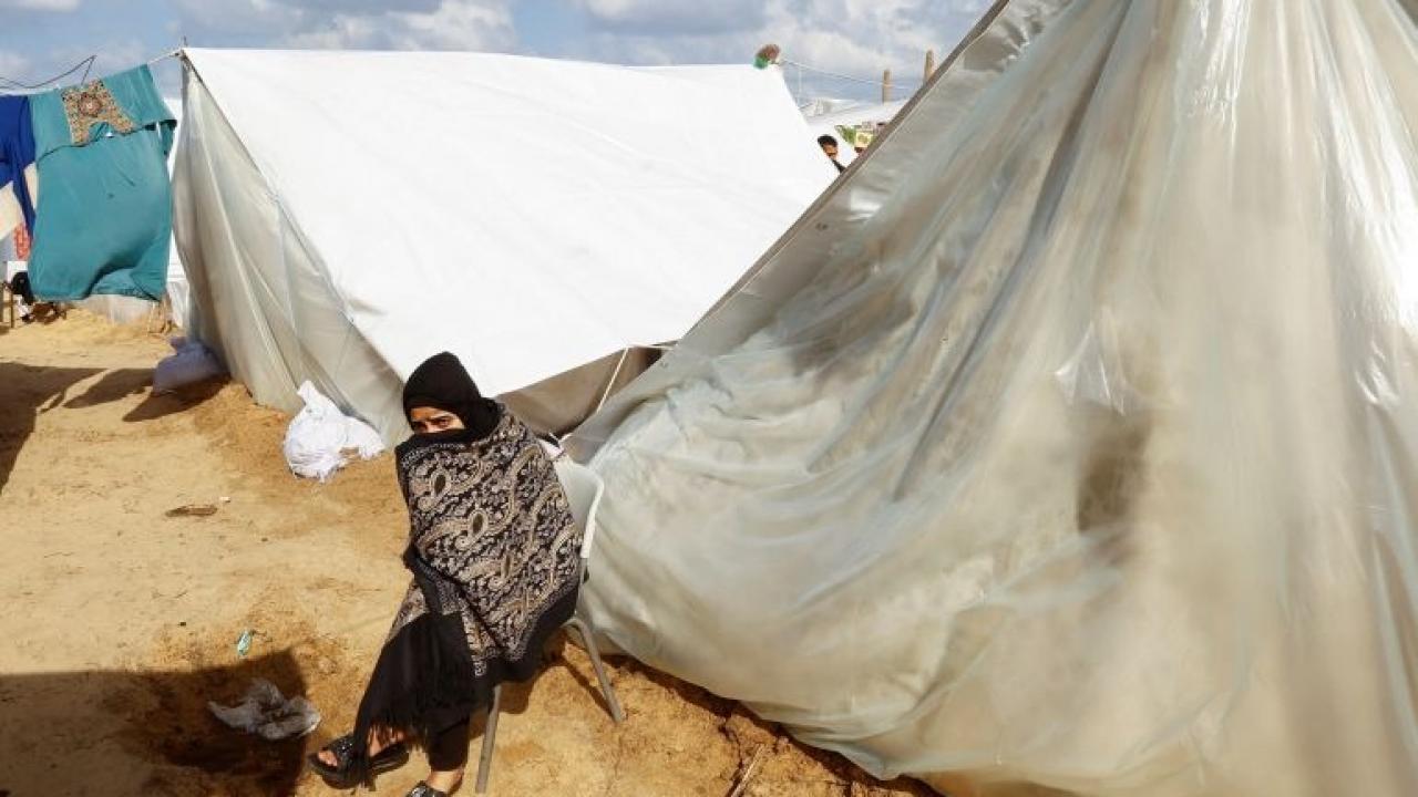 İsrail’den akıl almaz vahşet: Filistinli ailenin çadırına dronla kezzap döktüler