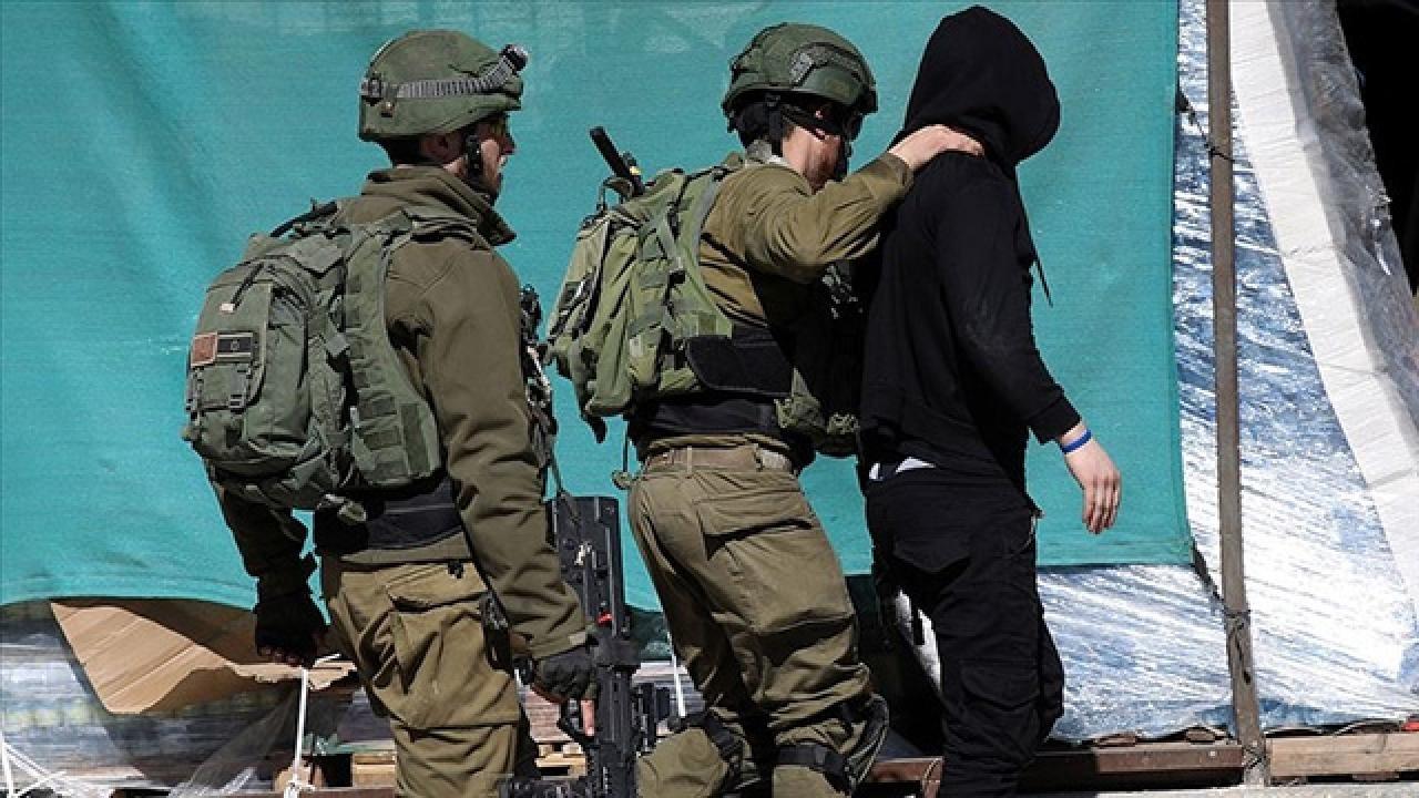 İsrail’den takas aldatmacası: Serbest bıraktıklarından daha fazla kişiyi hapsettiler