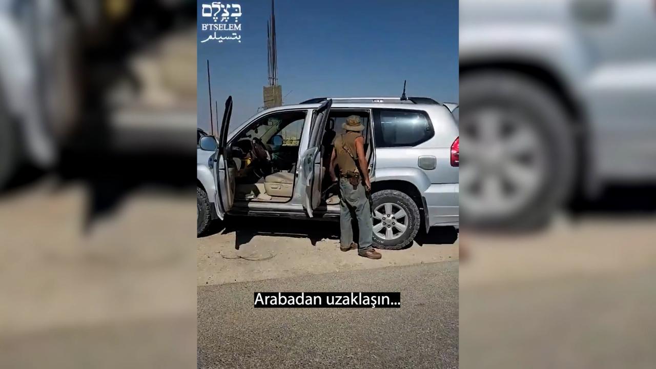 İsrailli işgalciler Filistinlilerin otomobillerini çalıyor