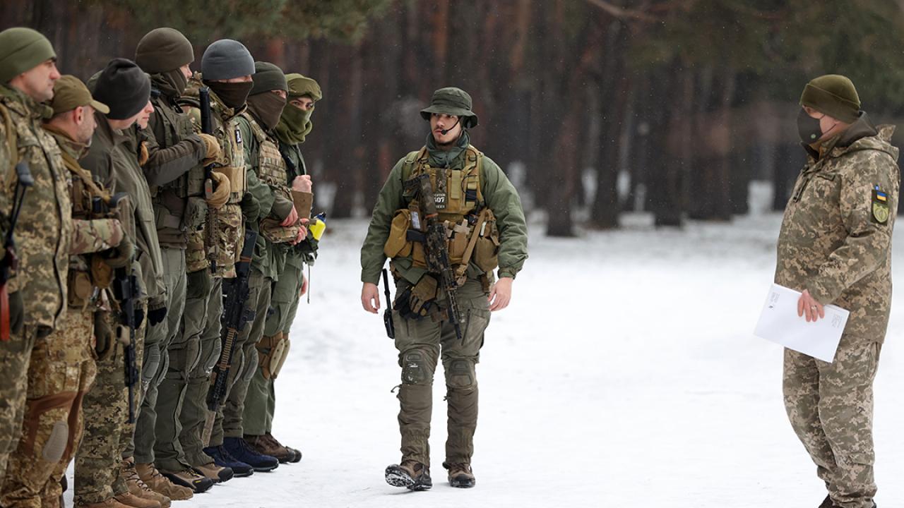 Kiev yönetiminden yeni karar: Yurt dışındakiler de askere